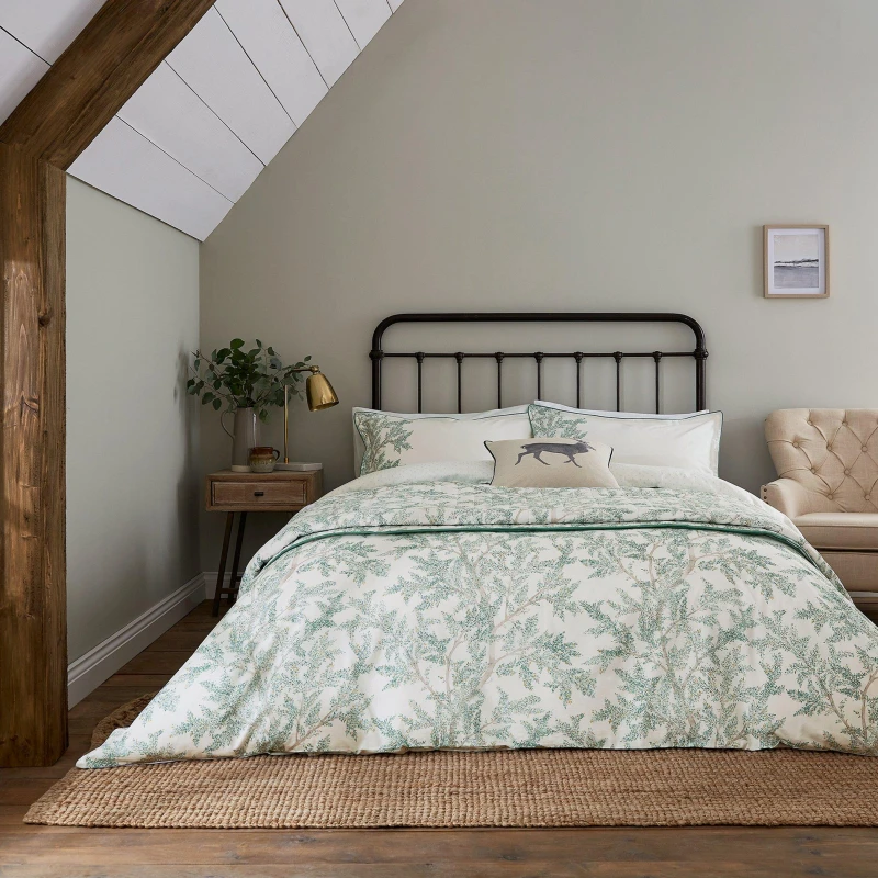 Image of Sanderson Farthing Wood Duvet Cover Set - Green Green Superking