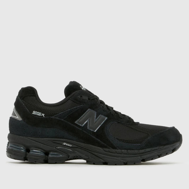 Image of New Balance 2002 Trainers in Black UK 11 (EU 45½)