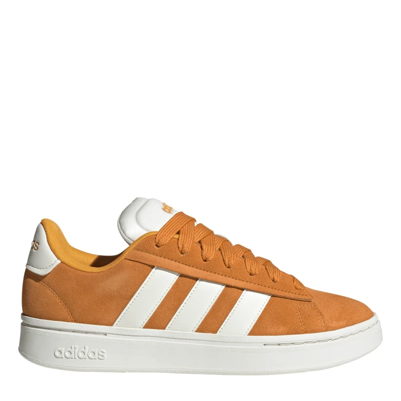 Image of Grand Court Alpha 00s Trainers in Suede