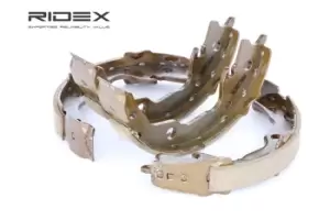 Image of RIDEX Brake Shoes Rear Axle 70B0145 Brake Shoe Set,Brake Lining RENAULT,TOYOTA,NISSAN,KOLEOS (HY_),RAV 4 III (ACA3_, ACE_, ALA3_, GSA3_, ZSA3_)
