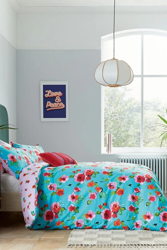 Image of Helena Springfield Helena Springfield 'Rosie' Cotton Duvet Cover Set Size: King Multi King Unisex 5016709702195