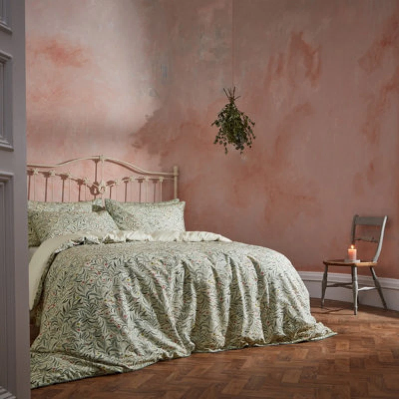 Image of Ew By Edinburgh Weavers Malory Traditional Floral Duvet Cover Set, Super King, Green